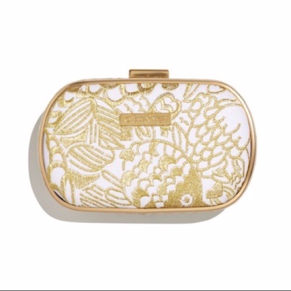 Lilly Pulitzer for Target Handbags - LILLY PULITZER Gold & White Embroidered Clutch